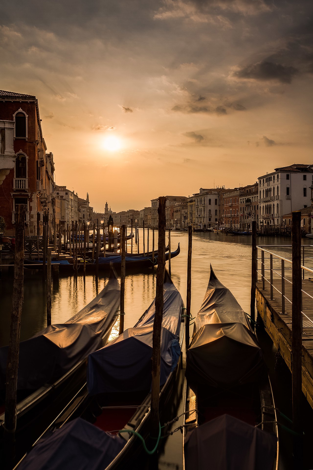 Venice is sinking due to groundwater extraction